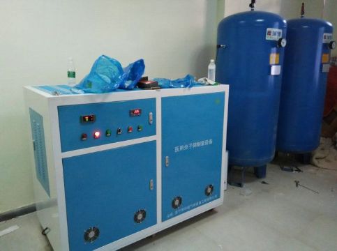 點(diǎn)擊查看詳細(xì)信息<br>標(biāo)題：云南永勝客戶(hù)定制的醫(yī)用分子篩制氧設(shè)備 閱讀次數(shù)：4289